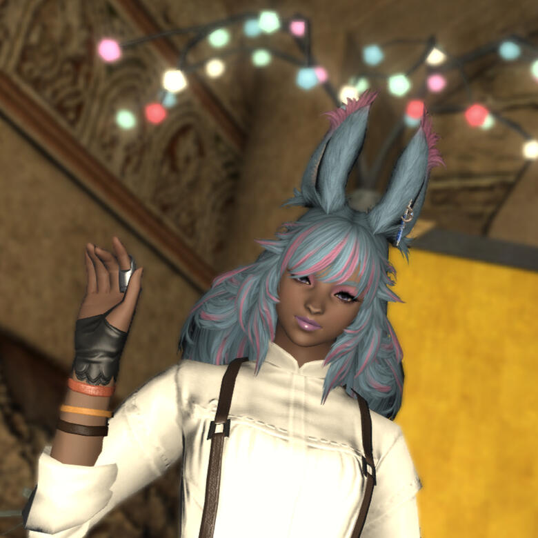 A picture of Jessica Biscuit, a female viera with light blue hair that has pink highlights. She is waving.